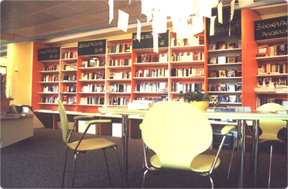 Unibuchhandlung Chemnitz 2001, form-al